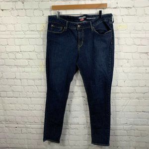 Denizen Modern Skinny Dark Wash Jeans Size 14M